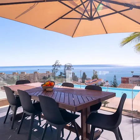 Lovely Townhouse In Torreblanca 3*